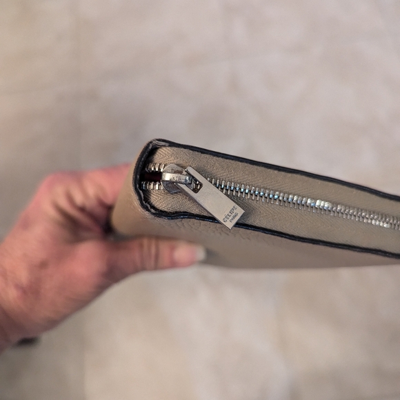 Celine Long Wallet with COA - Picture 11 of 11